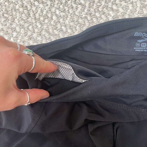 Brooks black running shorts - Picture 4 of 4
